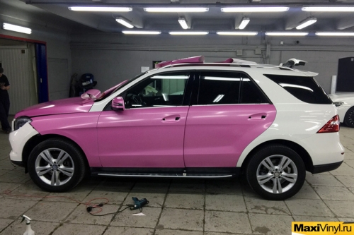 Полная оклейка пленкой розовый металлик Mercedes-Benz ML 